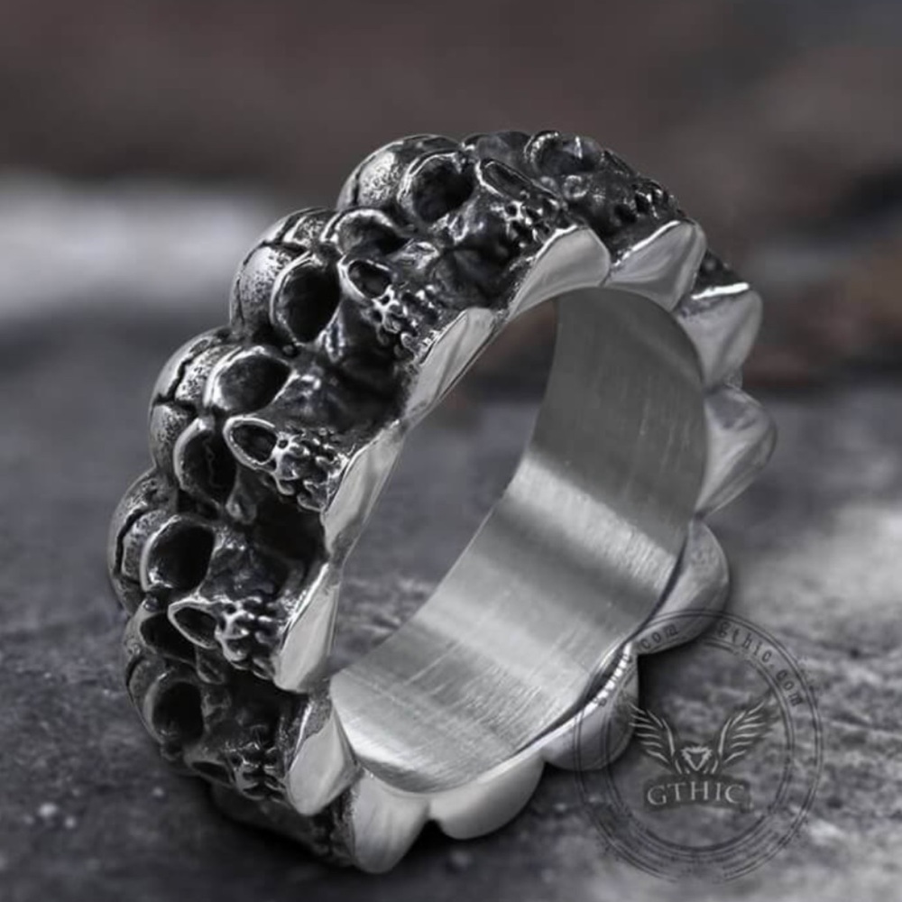 GOTHIC Skull Ring